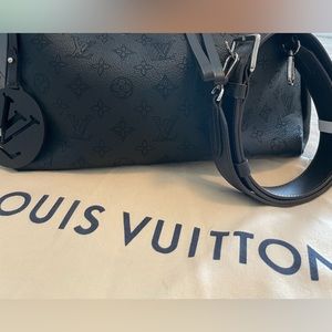Beaubourg Hobo MM - Black Louis Vuitton